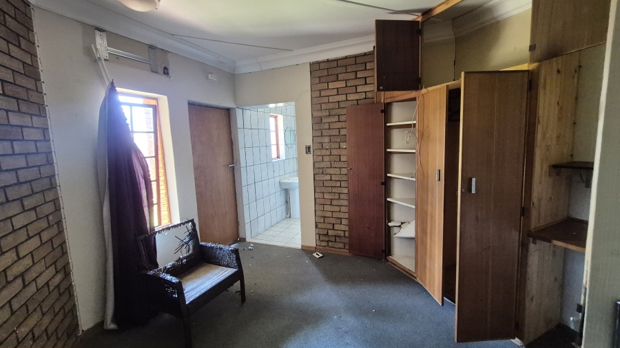 7 Bedroom Property for Sale in Riebeeckstad Free State